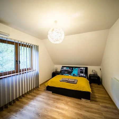 W Sosenkach Holiday home Oslonin