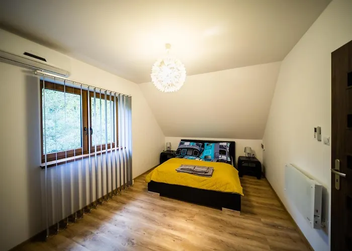 W Sosenkach Holiday home Oslonin